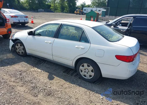 2005 Honda Accord 2.4 Lx из США, поврежденный, VIN 1HGCM56485A079705